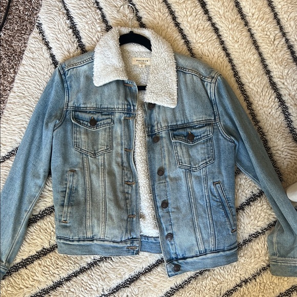 PacSun Light Blue Denim Jacket with Sherpa Collar - Picture 1 of 1